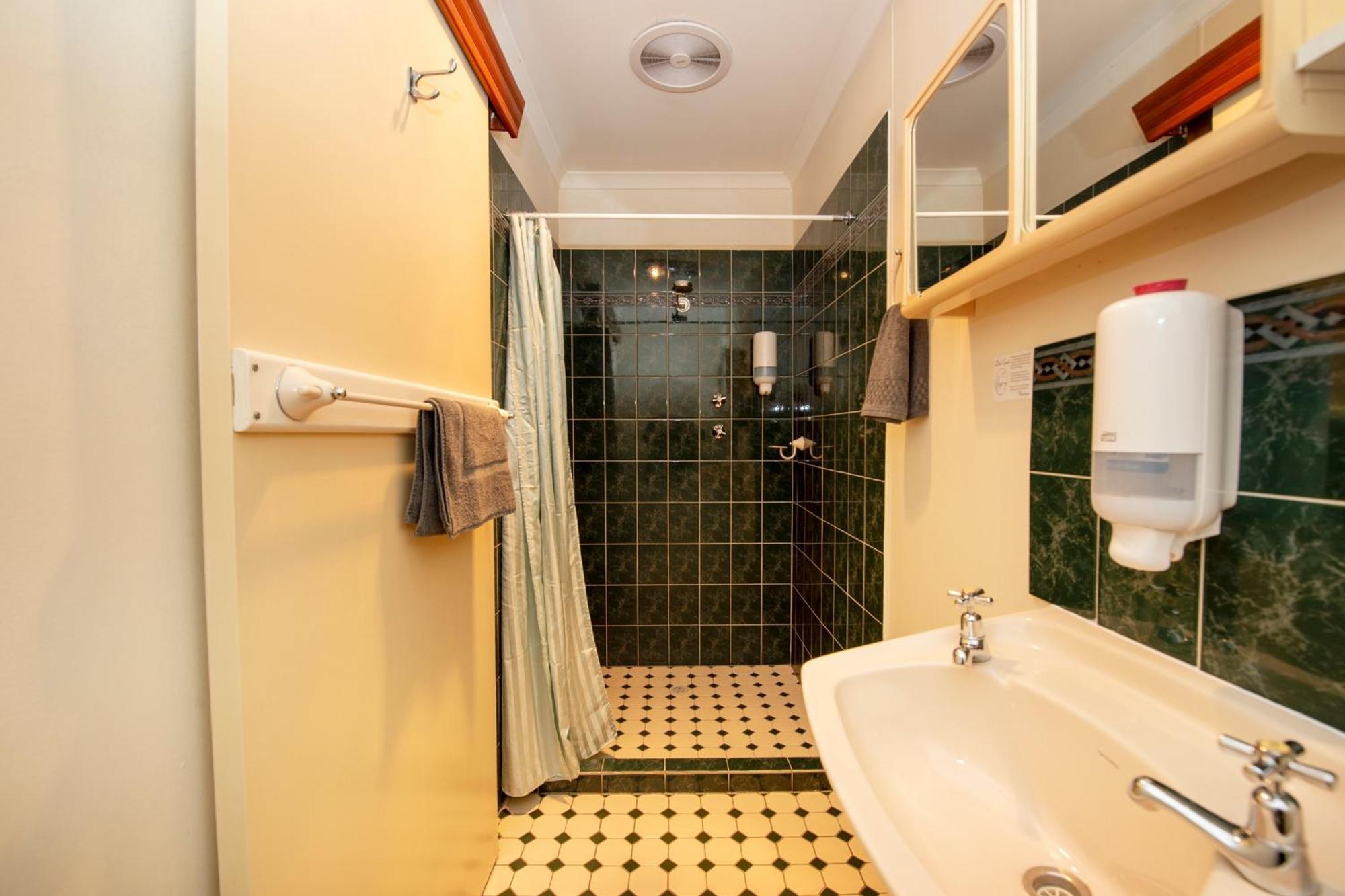 Ardrossan Hotel Motel Екстериор снимка