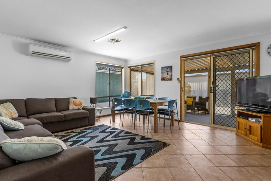 Ardrossan Hotel Motel Екстериор снимка
